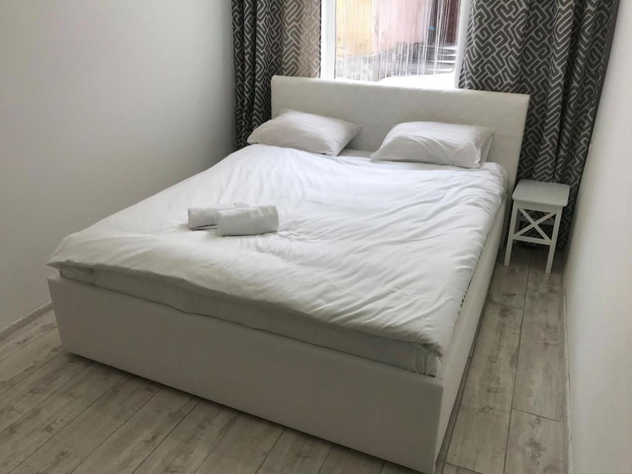 לבוב Modern Apartment מראה חיצוני תמונה