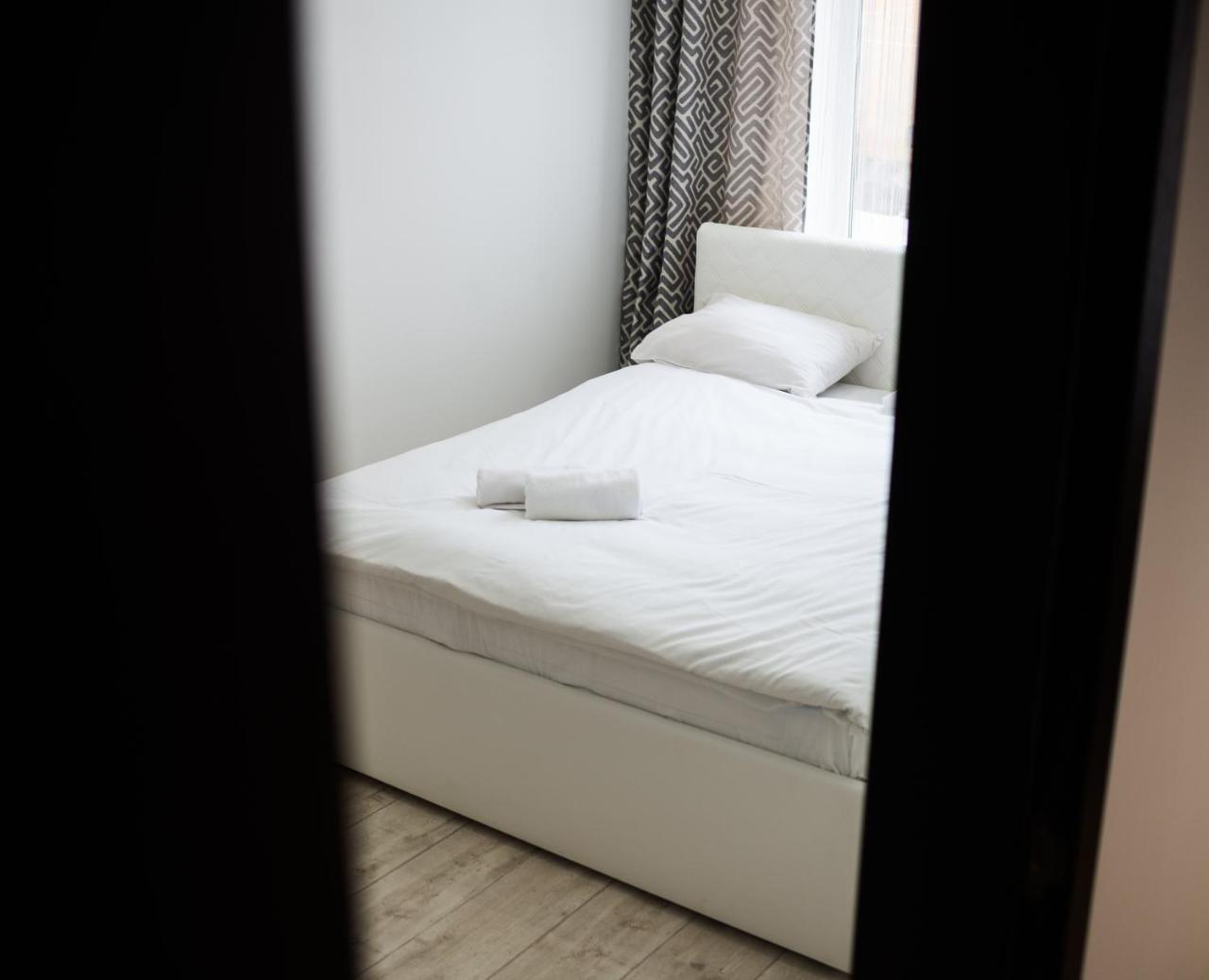 לבוב Modern Apartment מראה חיצוני תמונה
