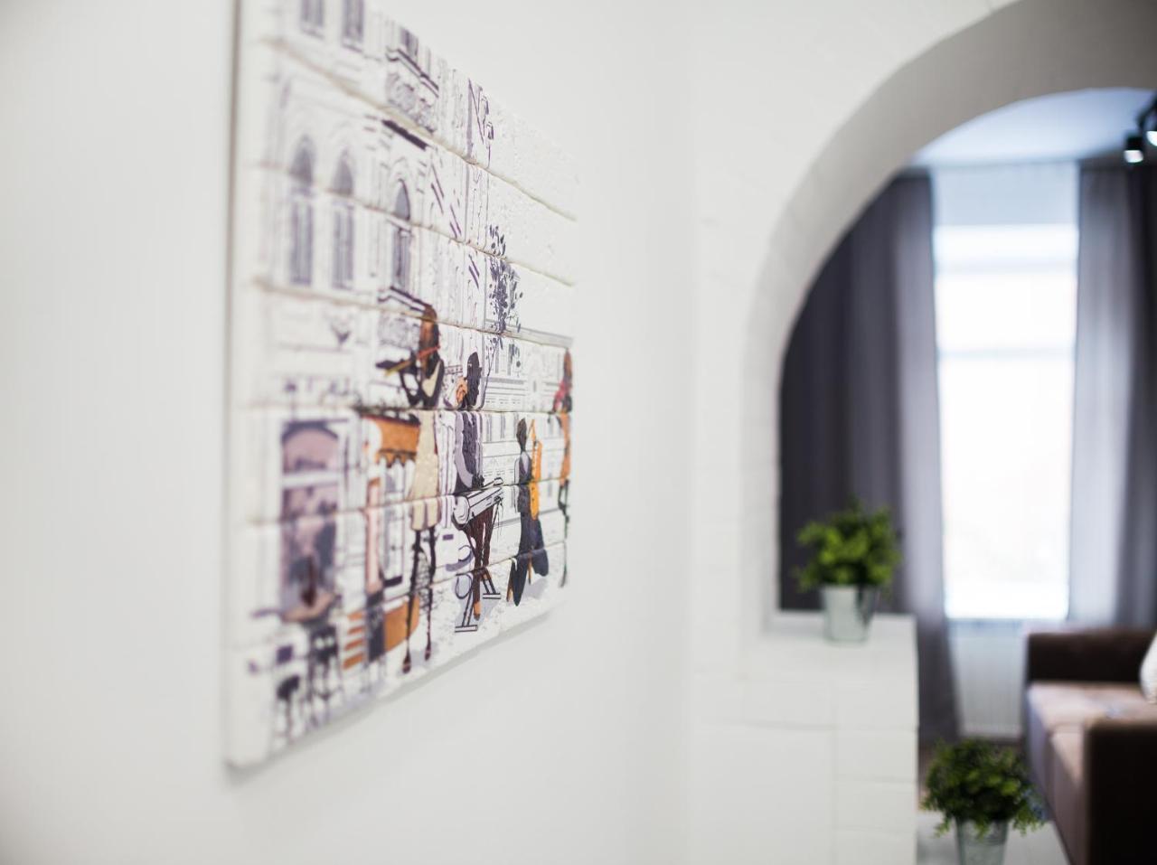 לבוב Modern Apartment מראה חיצוני תמונה