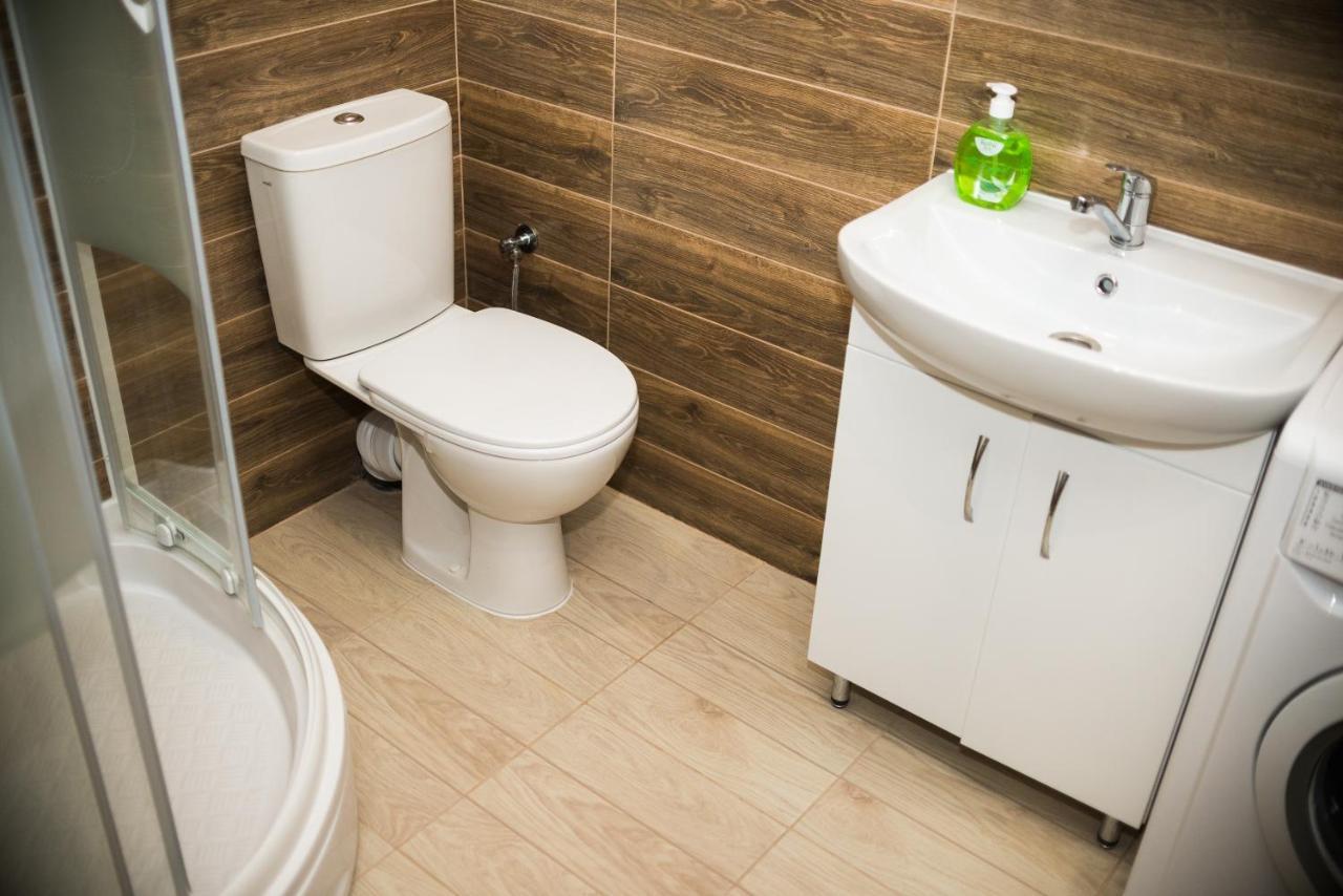 לבוב Modern Apartment מראה חיצוני תמונה