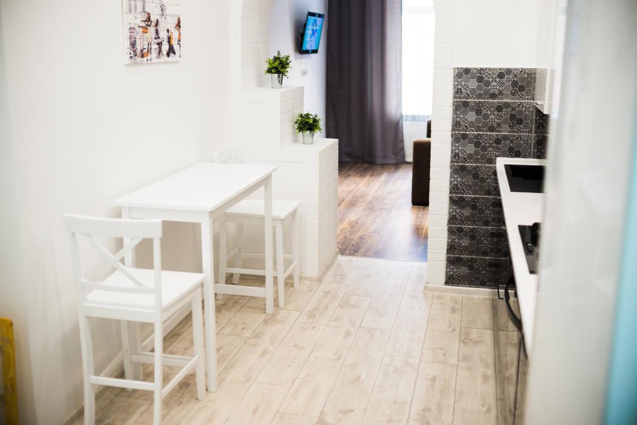 לבוב Modern Apartment מראה חיצוני תמונה