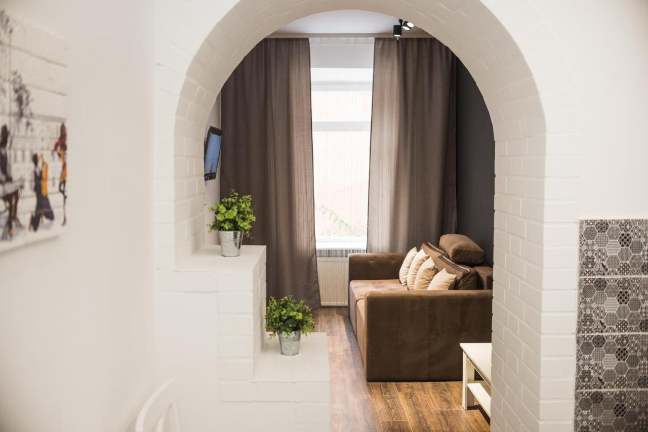 לבוב Modern Apartment מראה חיצוני תמונה
