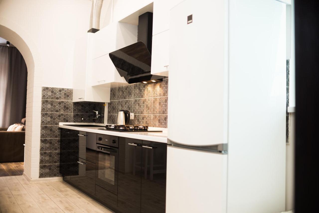 לבוב Modern Apartment מראה חיצוני תמונה